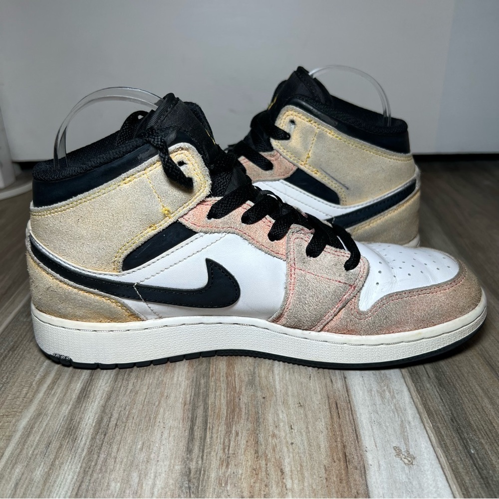 Nike Air Jordan 1 Mid SE GS Shoes ‘Flight Club’ Yellow & Orange Youth 6Y - Picture 6 of 10